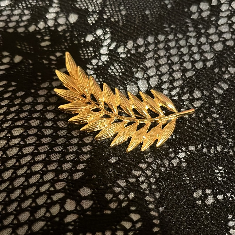 Fall broaches - Picture 4 of 5